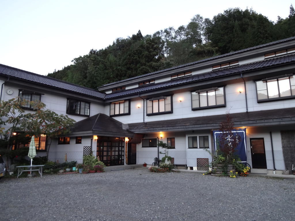 Hotel Mizubasho No Yado Higashi Katashina Esterno foto